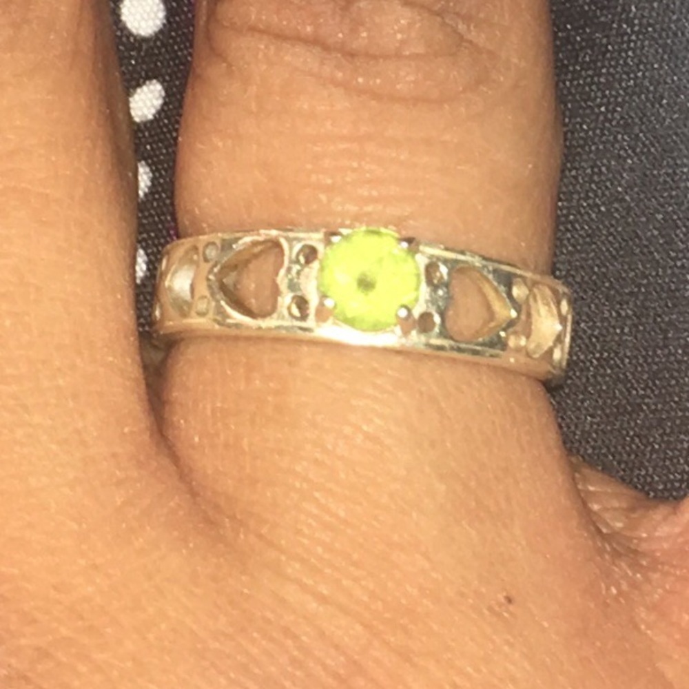 Sterling Silver Peridot Ring Size 9.
